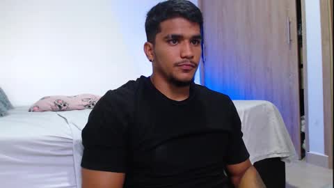 camilo_contre21 online show from 11-11-25, 08:31