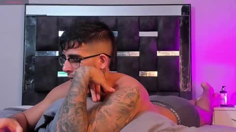   INDEPENDENT MODEL online show from 03-03-25, 03:19