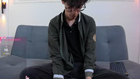 Snapshot of camilo_stark chatting on 06-25-26, 03:17 Camilo online show from 06-25-26, 03:17