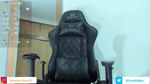 Snapshot of camilobass_ chatting on 01-12-25, 01:11 Camilo Bass online show from 01-12-25, 01:11