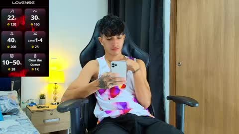Snapshot of camilobass_ chatting on 05-26-26, 01:12 Camilo Bass online show from 05-26-26, 01:12