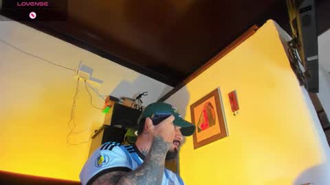 Snapshot of camilomayer chatting on 09-14-25, 02:38 Camilo online show from 09-14-25, 02:38