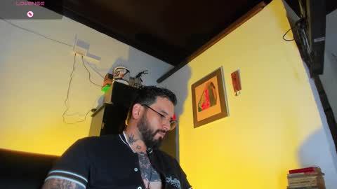Snapshot of camilomayer chatting on 09-29-25, 05:29 Camilo online show from 09-29-25, 05:29