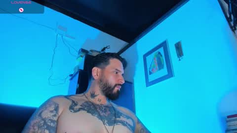 Snapshot of camilomayer chatting on 10-07-25, 05:54 Camilo online show from 10-07-25, 05:54
