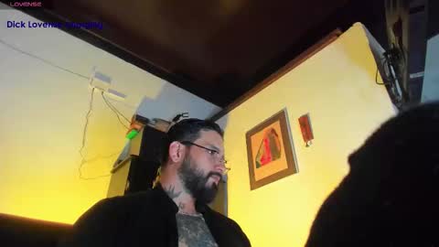 Snapshot of camilomayer chatting on 10-20-25, 03:01 Camilo online show from 10-20-25, 03:01