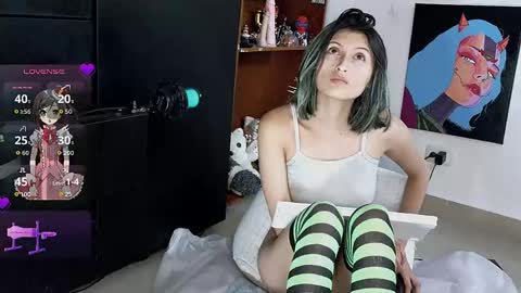 Snapshot of camilonrilli chatting on 06-08-26, 02:12 Cami online show from 06-08-26, 02:12