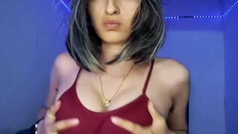 Snapshot of camilonrilli chatting on 07-23-26, 05:16 Cami online show from 07-23-26, 05:16