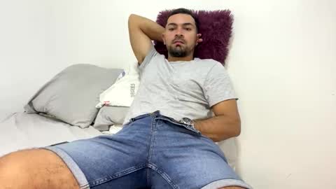 camilor_30 online show from 12-01-25, 11:21