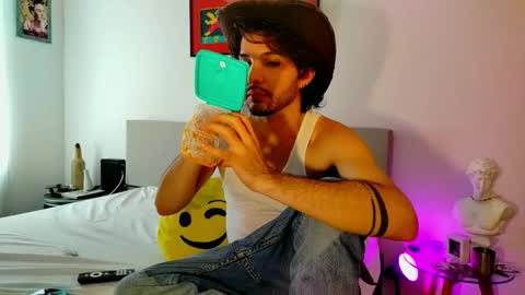 camilo online show from 10-20-25, 08:53