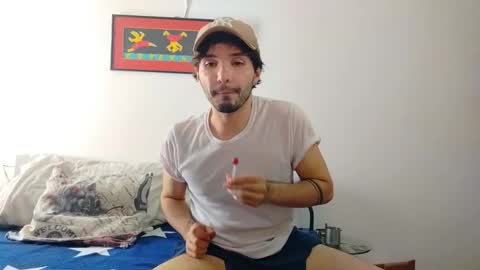 Snapshot of camilosaennz chatting on 12-19-25, 05:31 camilo online show from 12-19-25, 05:31