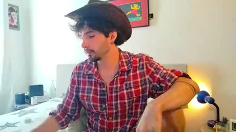 Snapshot of camilosaennz chatting on 01-13-26, 08:03 camilo online show from 01-13-26, 08:03