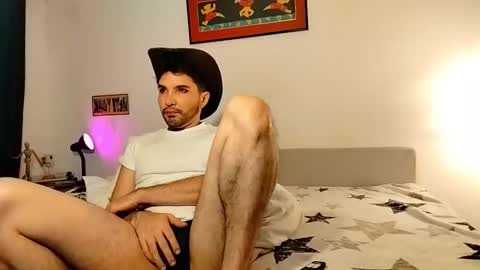 Snapshot of camilosaennz chatting on 03-10-26, 04:06 camilo online show from 03-10-26, 04:06