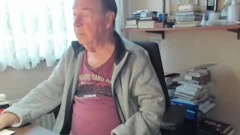 Snapshot of cammee chatting on 02-24-25, 08:17 Cammee online show from 02-24-25, 08:17