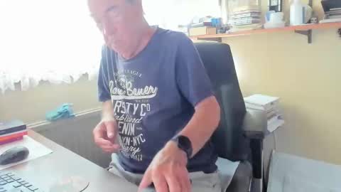 Snapshot of cammee chatting on 09-12-25, 07:41 Cammee online show from 09-12-25, 07:41