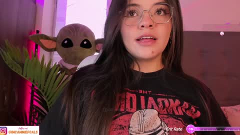 Snapshot of cammiefoalss chatting on 01-30-25, 01:10 Lets reach 200 thumbs up online show from 01-30-25, 01:10