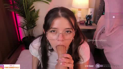 Snapshot of cammiefoalss chatting on 02-04-25, 05:01 Lets reach 200 thumbs up online show from 02-04-25, 05:01