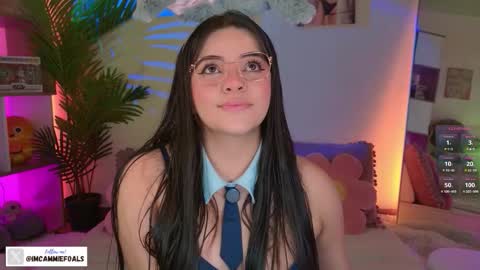 Snapshot of cammiefoalss chatting on 10-09-25, 03:32 Lets reach 200 thumbs up online show from 10-09-25, 03:32