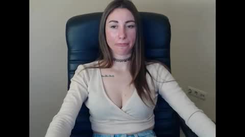 cammila horn online show from 12-20-25, 06:15