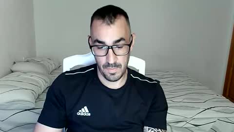 Snapshot of canario2388 chatting on 05-30-26, 04:37 canario2388 online show from 05-30-26, 04:37
