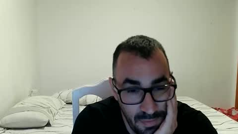 Snapshot of canario2388 chatting on 06-06-26, 08:13 canario2388 online show from 06-06-26, 08:13