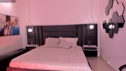  Candanse R  online show from 10-18-25, 08:20