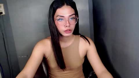 Snapshot of candi_blows chatting on 11-22-25, 10:14 Candi online show from 11-22-25, 10:14