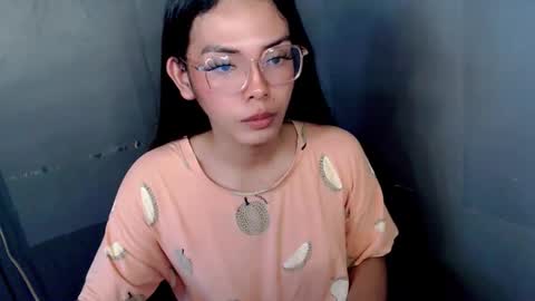 Snapshot of candi_blows chatting on 12-15-25, 05:55 Candi online show from 12-15-25, 05:55