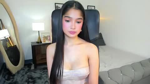 candiceferragamo online show from 10-18-25, 05:14