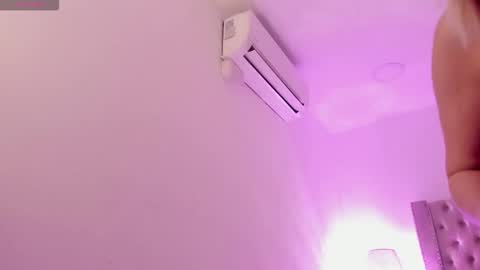 Candie  online show from 02-06-26, 12:19