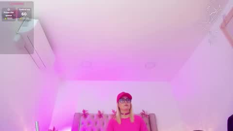 Candie  online show from 03-22-26, 10:51