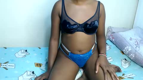 Snapshot of candiemaya chatting on 05-30-26, 04:53 candiemaya online show from 05-30-26, 04:53