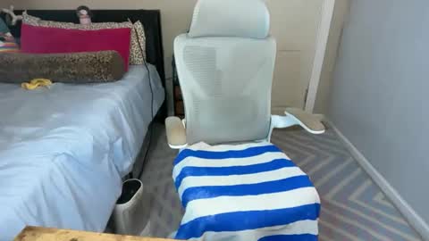 Snapshot of candimay101 chatting on 02-18-26, 05:09 Candi may online show from 02-18-26, 05:09