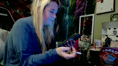 Snapshot of candismiths chatting on 06-01-26, 06:59 Candi online show from 06-01-26, 06:59