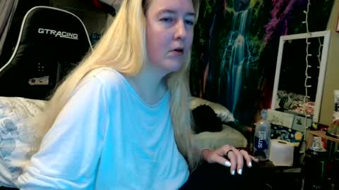 Snapshot of candismiths chatting on 07-09-26, 02:21 Candi online show from 07-09-26, 02:21