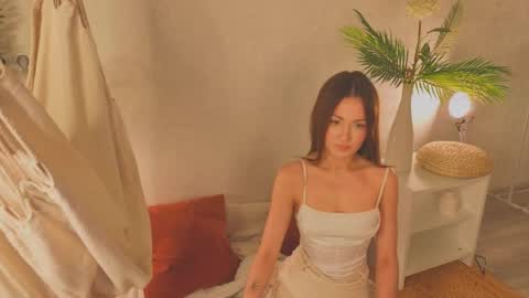 Snapshot of candy__fang chatting on 05-28-26, 10:23 Candy online show from 05-28-26, 10:23