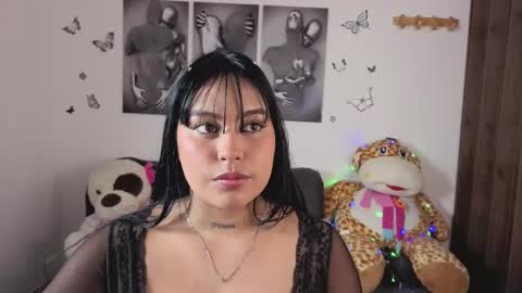 Im ChloeJoin The Fan Club online show from 01-12-26, 11:37