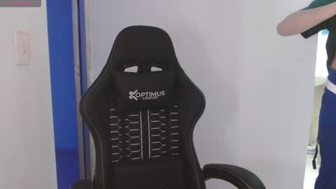 candy_giuliana21 online show from 02-18-26, 01:01