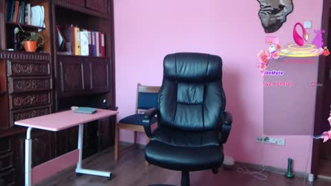candy_hellenx online show from 06-13-26, 06:44
