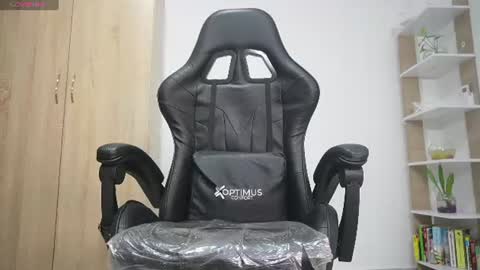 Nickol online show from 06-08-26, 07:36