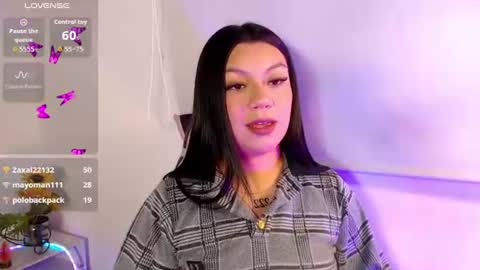Snapshot of candy_kittengp chatting on 06-11-26, 04:21 Isabella online show from 06-11-26, 04:21