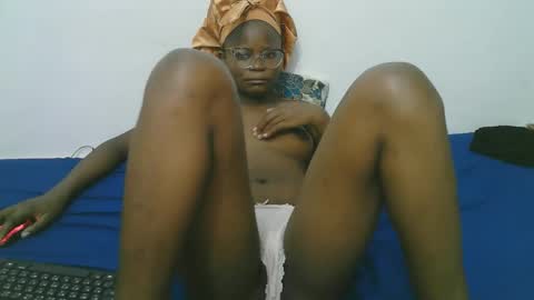 Snapshot of candy_lisah chatting on 05-26-26, 06:48 Lisa online show from 05-26-26, 06:48