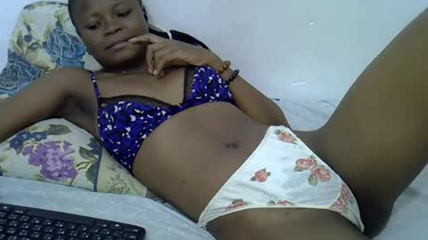 Snapshot of candy_lisah chatting on 07-06-26, 12:57 Lisa online show from 07-06-26, 12:57