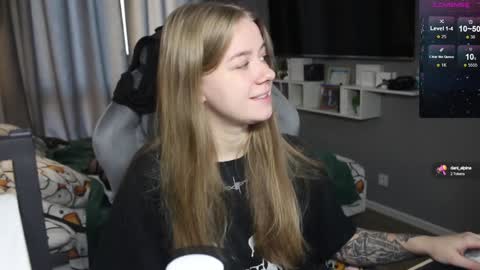 Megan online show from 12-11-24, 09:19