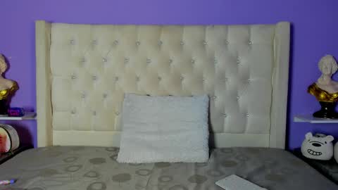 Snapshot of candy_queens__ chatting on 05-21-26, 08:16 Candy online show from 05-21-26, 08:16