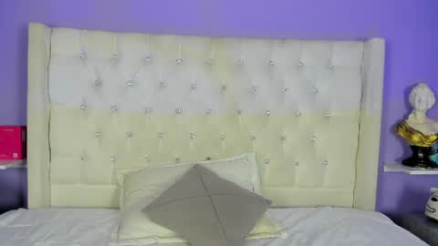 Snapshot of candy_queens__ chatting on 07-04-26, 07:31 Candy online show from 07-04-26, 07:31