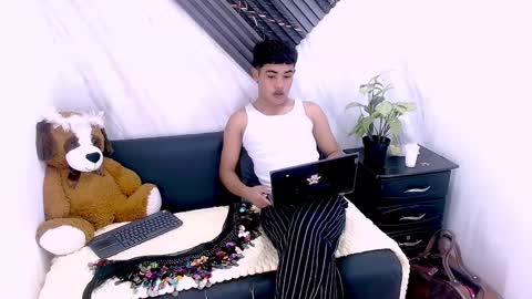 Candy  online show from 01-08-26, 12:07