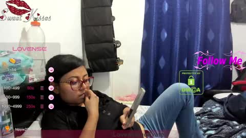 candy_val online show from 03-12-25, 06:40