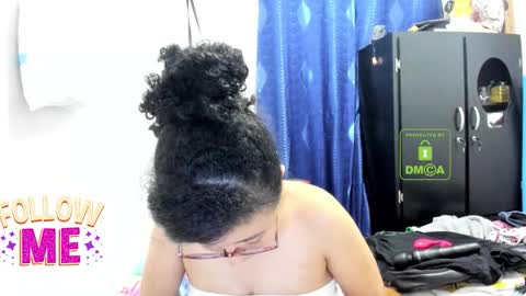 candy_val online show from 12-01-25, 06:40