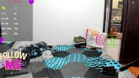 candy_val online show from 04-08-26, 06:35