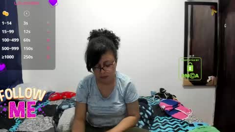 candy_val online show from 04-17-26, 05:54